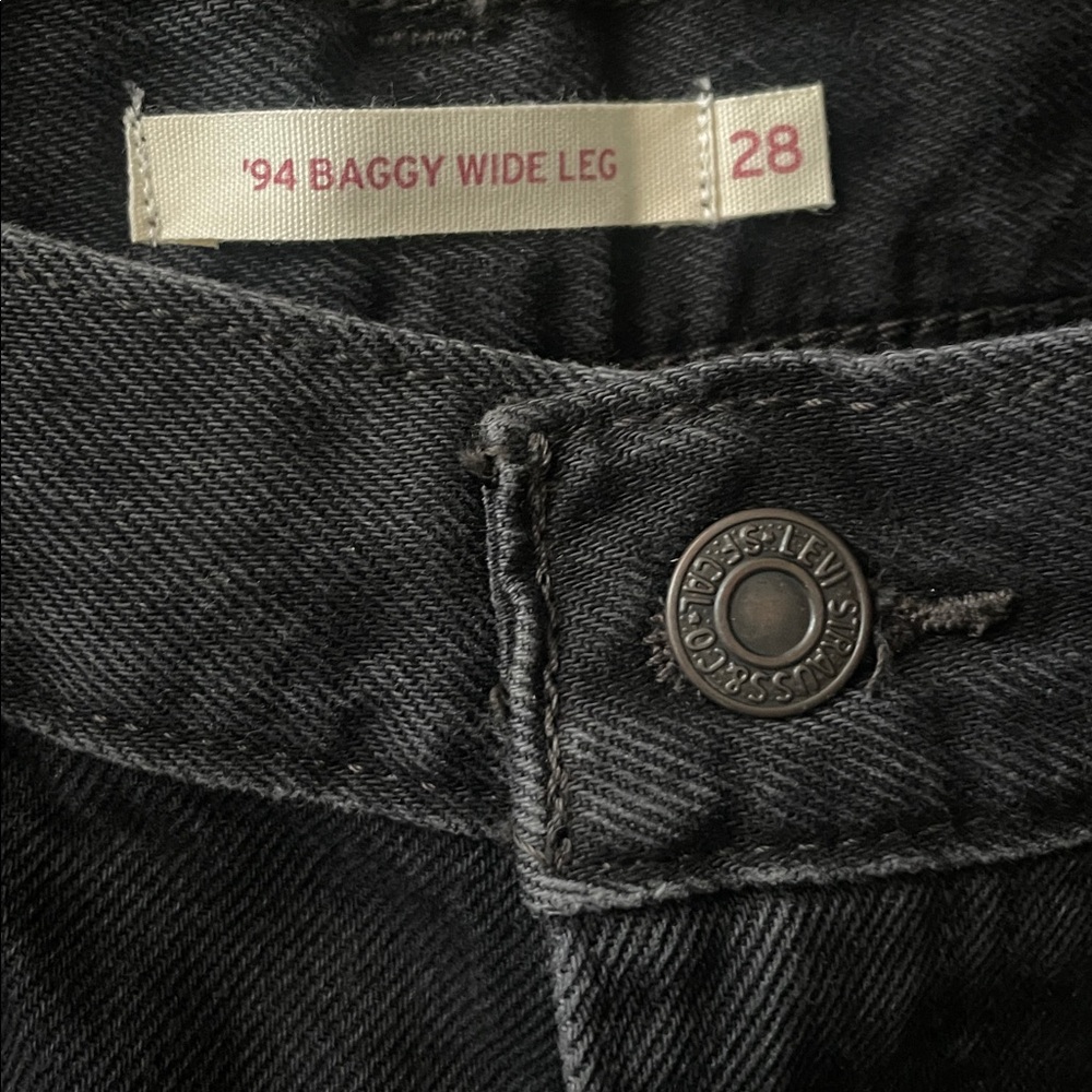 Levi's ‘94 Baggy Wide Leg Jeans - Picture 9 of 12